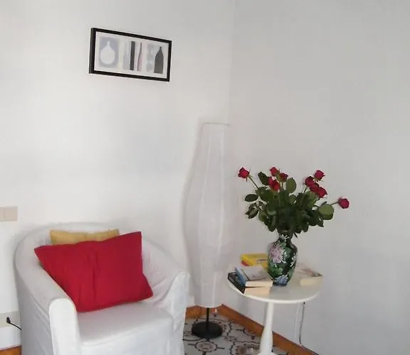 לינה וארוחת בוקר A Casa Di Mario 2*